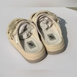 【関税込み】EYTYS オフホワイト Capri スライド Eytys Releases 